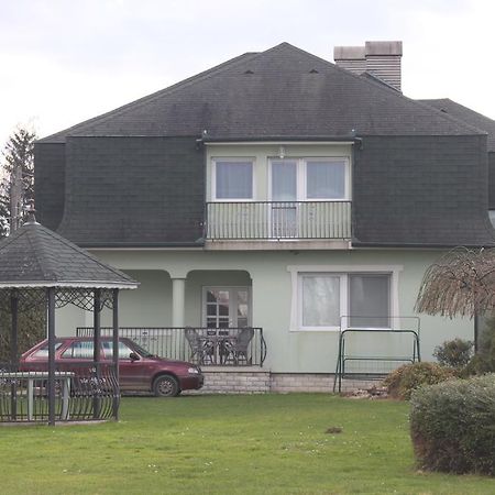 Orwa Apartmanok - Cedrus Koez Zalakaros Eksteriør bilde