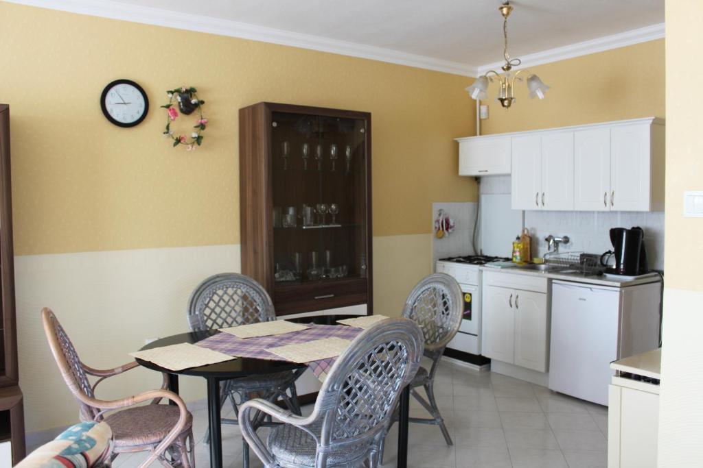 Orwa Apartmanok - Cedrus Koez Zalakaros Rom bilde
