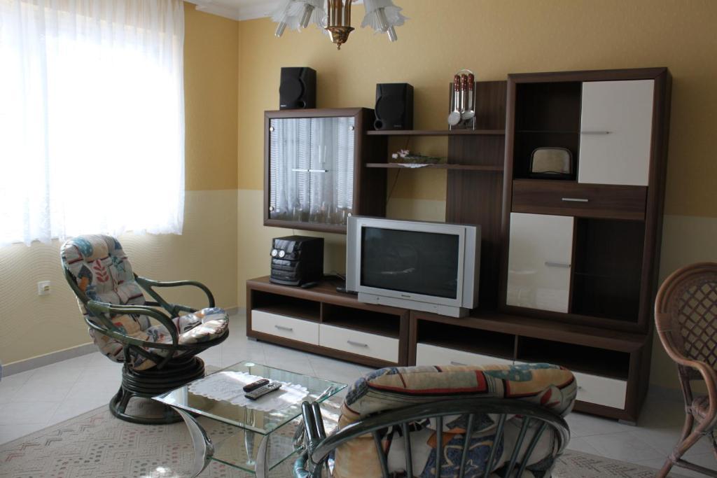 Orwa Apartmanok - Cedrus Koez Zalakaros Rom bilde