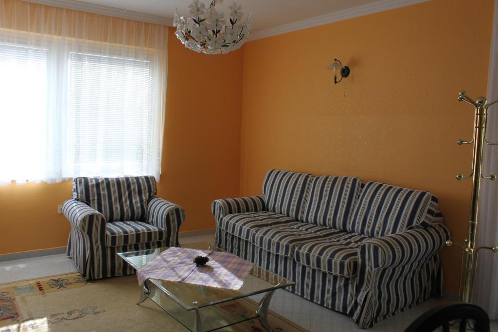 Orwa Apartmanok - Cedrus Koez Zalakaros Rom bilde